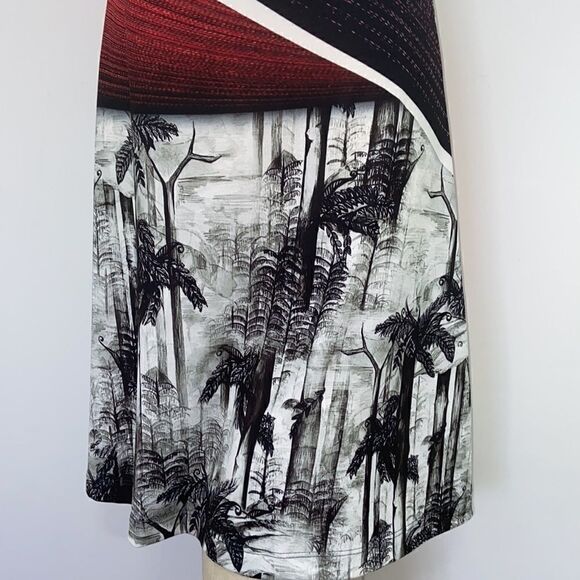 Clover Canyon  Dress White Orchids And Cityscape  Shift Nwot Excellent XS - Picture 4 of 8